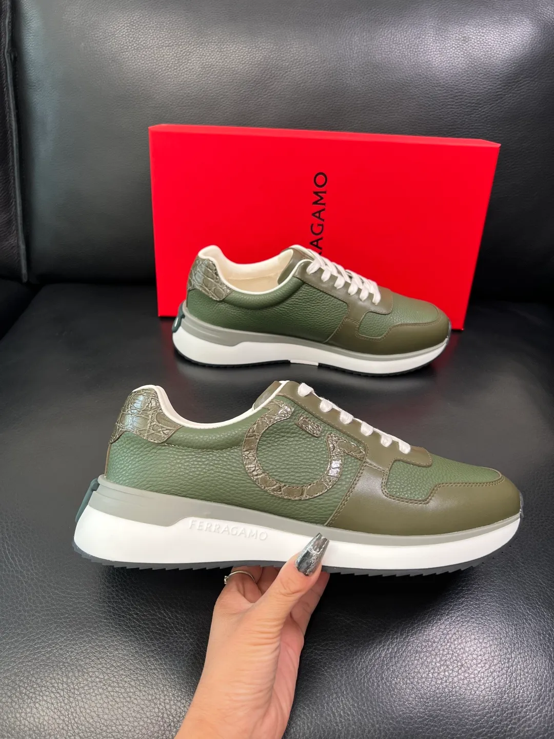 Men's shoes 💰840 Ferragamo High-quality top crafts Ferragamo counters sell original factory configuration at the same time, imported original cowhide from Italy, imported water-dyed cow lining, soles: original factory special original soles are super comfortable, original factory and single goods, welcome to compare at the same time at the counter, code number 38-44 (customized 45 46)